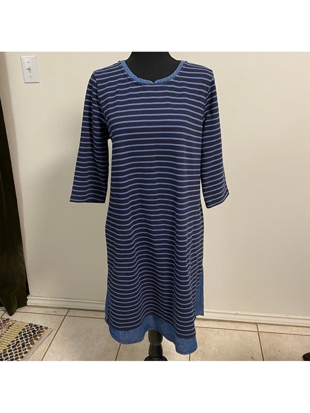J. Jill Dress Women’s Size Medium Navy Blue Stripe Shift Dress